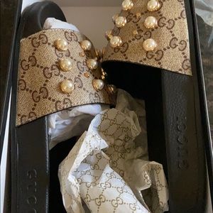 Gucci slides